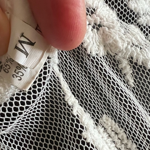 Gorgeous ivory lace duster - Picture 6 of 9